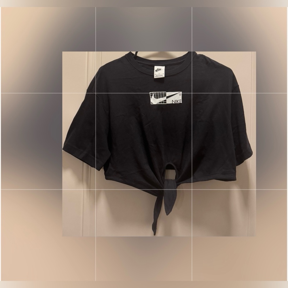 Nike Black Asymmetrical T-Shirt Size M